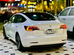 تسلا موديل 3